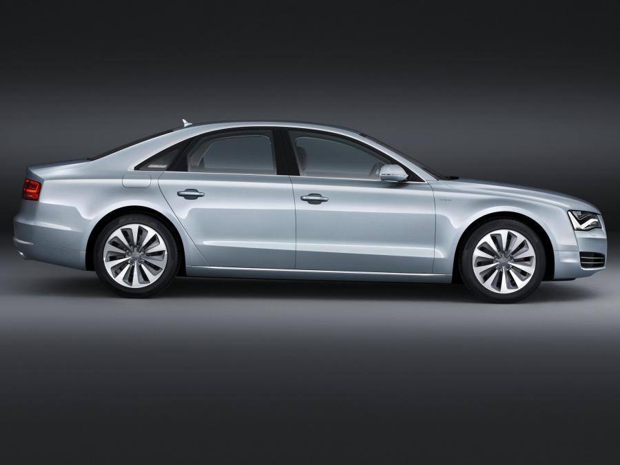  Audi A8 Hybrid (D4) 2011 года  (WW) (фото 66 из 67)